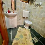 بيت ضيافة Baber Apartmanhaz Balatonakarattya