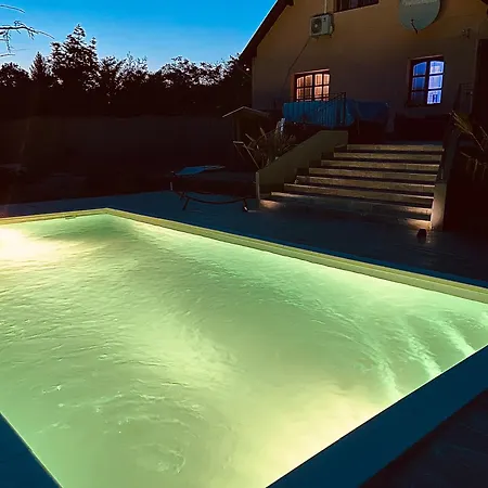 Guest house Baber Apartmanhaz Balatonakarattya