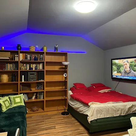 Baber Apartmanhaz Balatonakarattya 3* بالاتونكينيشي