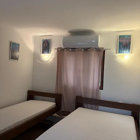 Baber Apartmanhaz Balatonakarattya Balatonkenese
